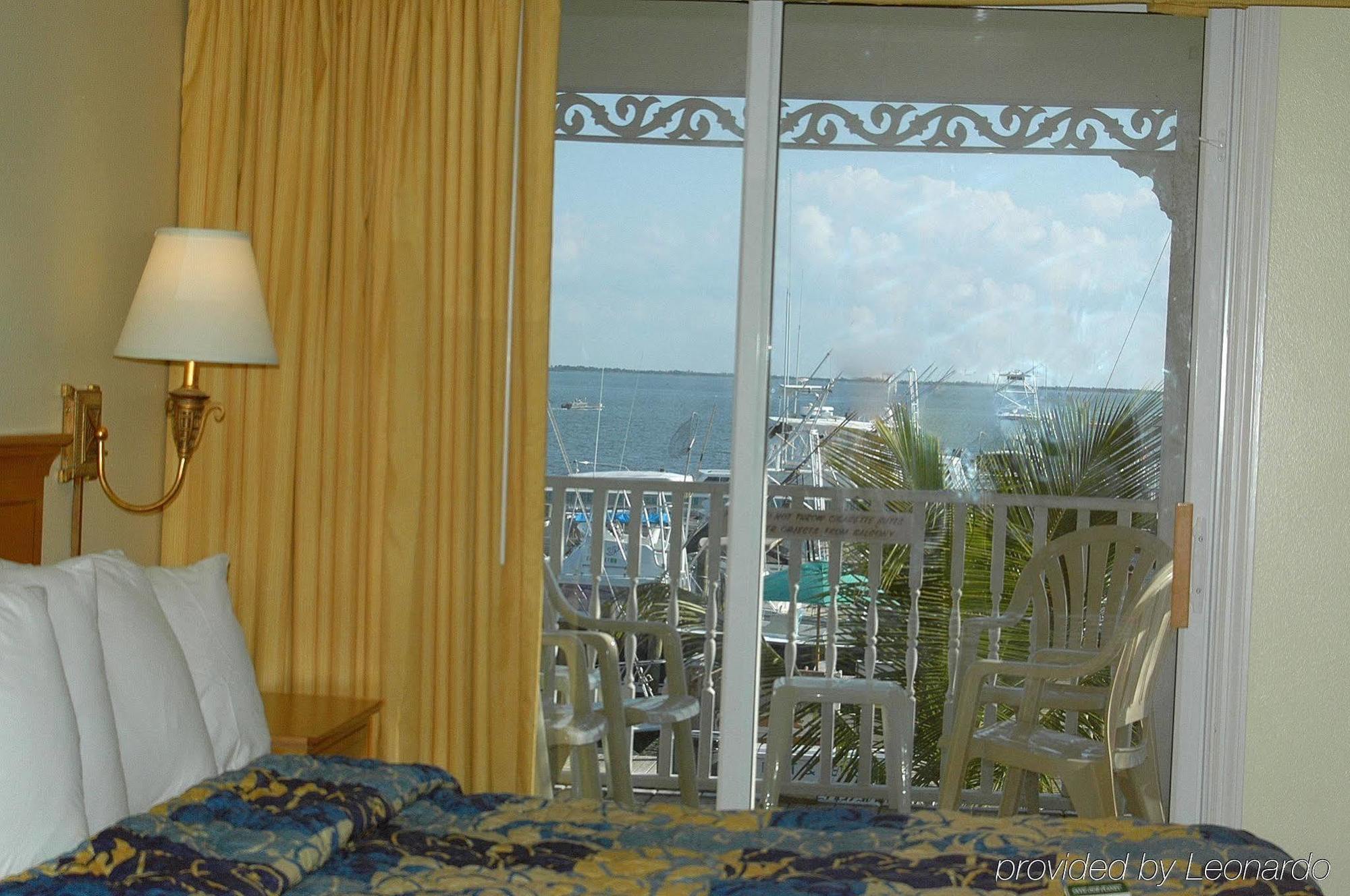 Capt Hirams Resort Sebastian Habitación foto